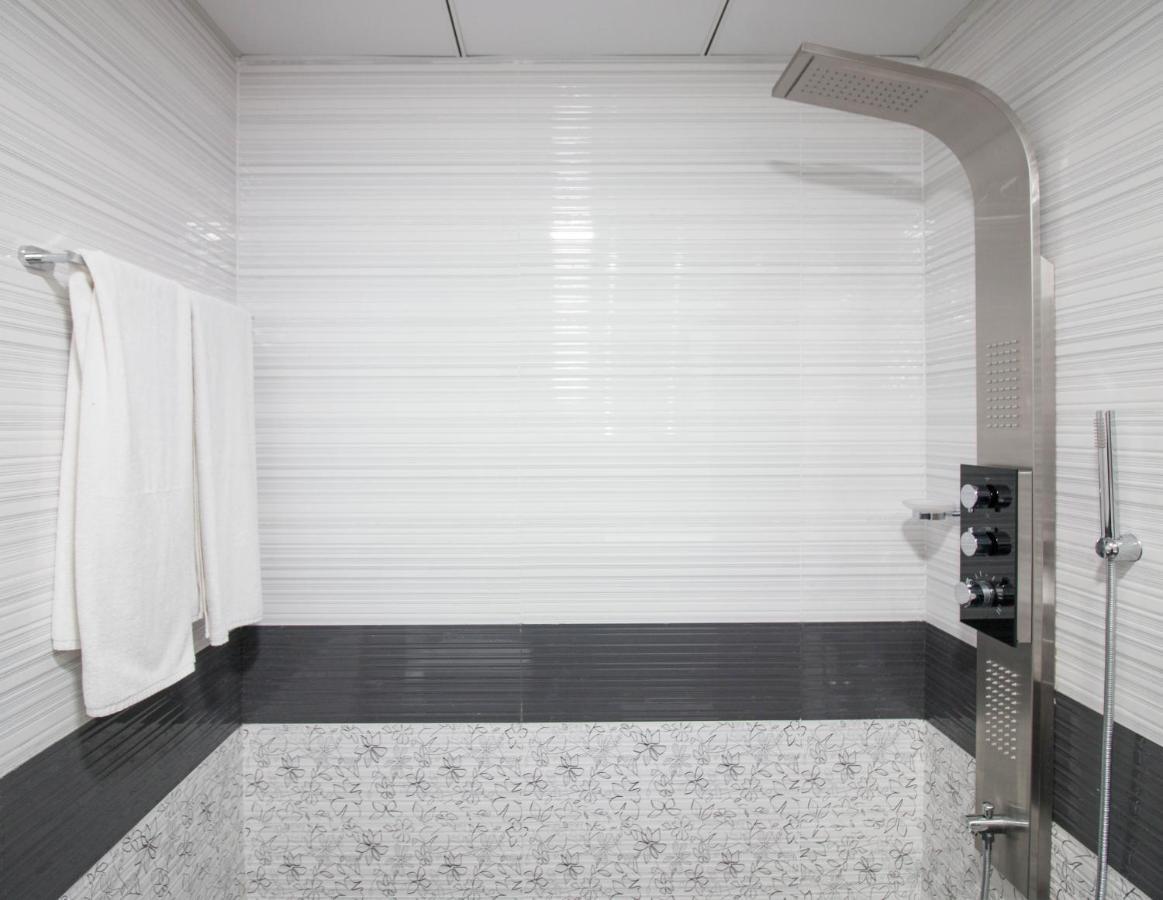 Furnished Studio, Close To All Amenties! - Resortz 11 Dubai Bagian luar foto